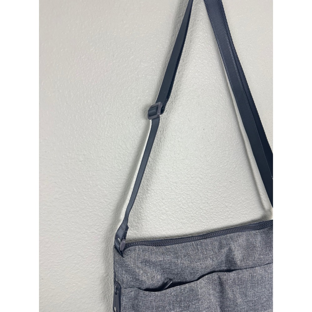 Vera Bradley ReActive Hipster Crossbody Bag Gray Heathered Recycled Polyester - Picture 3 of 9